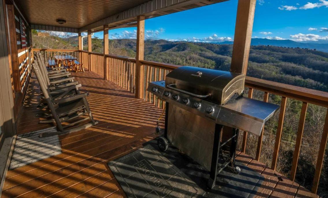 Smoky View With A Twist Villa Pigeon Forge Exterior foto