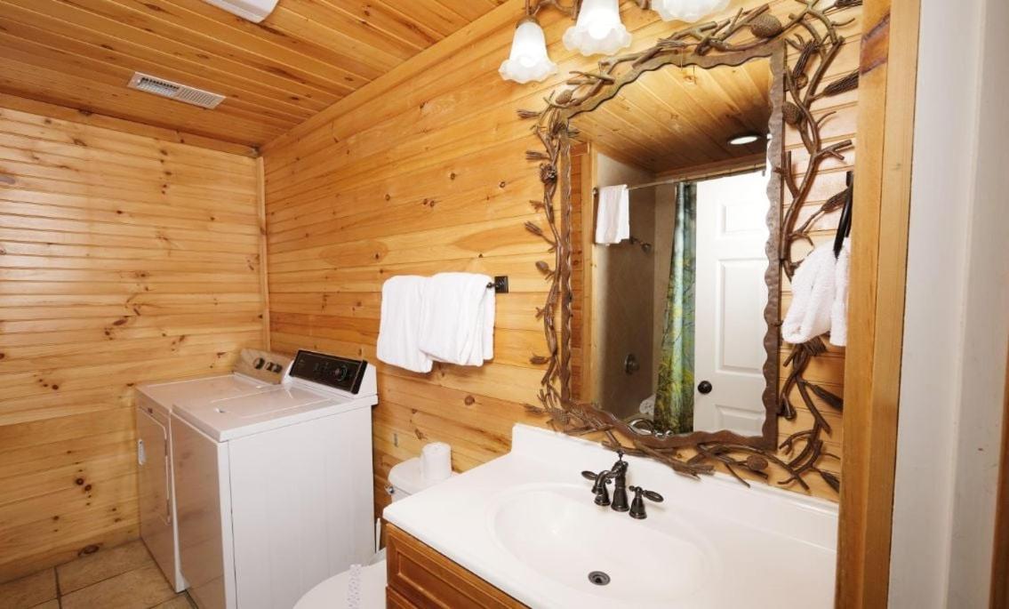 Smoky View With A Twist Villa Pigeon Forge Exterior foto