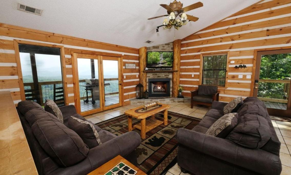 Smoky View With A Twist Villa Pigeon Forge Exterior foto