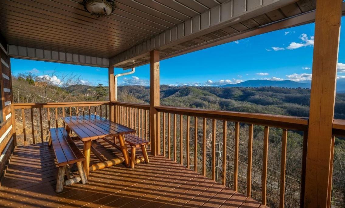 Smoky View With A Twist Villa Pigeon Forge Exterior foto